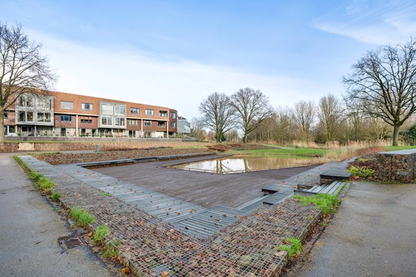 For sale: Startprijs € 398.000,- k.k.
